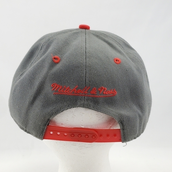 Chicago Bulls Mitchell & Ness Snapback Hat Cap Grey/Red Adult One size Canvas - Picture 4 of 10